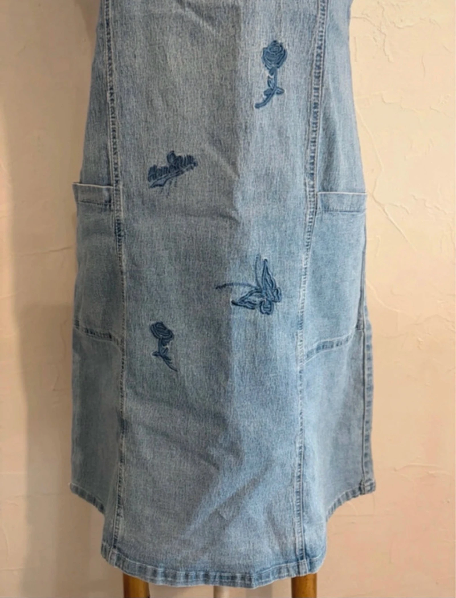 Vestido vintage de mezclilla talla 42 con bordados – photo 5